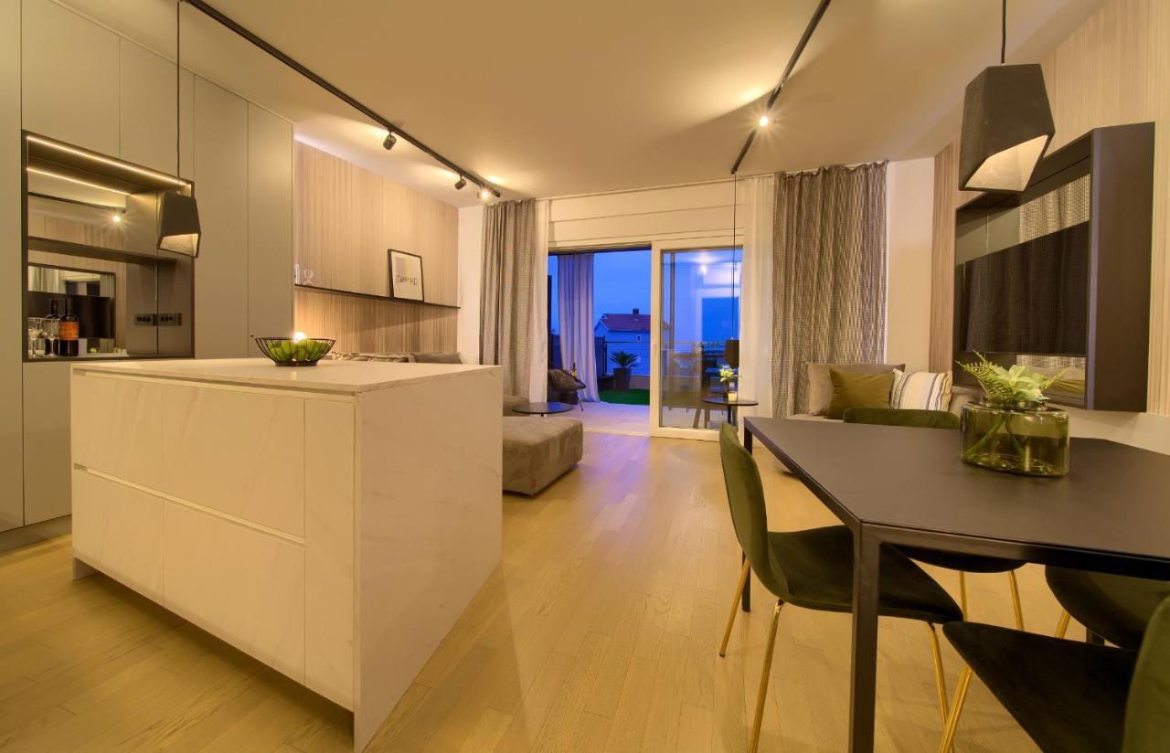 Apartment Diamar With Seaview Krk Town Eksteriør billede