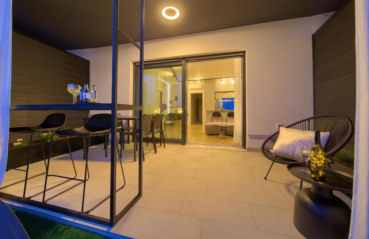 Apartment Diamar With Seaview Krk Town Eksteriør billede