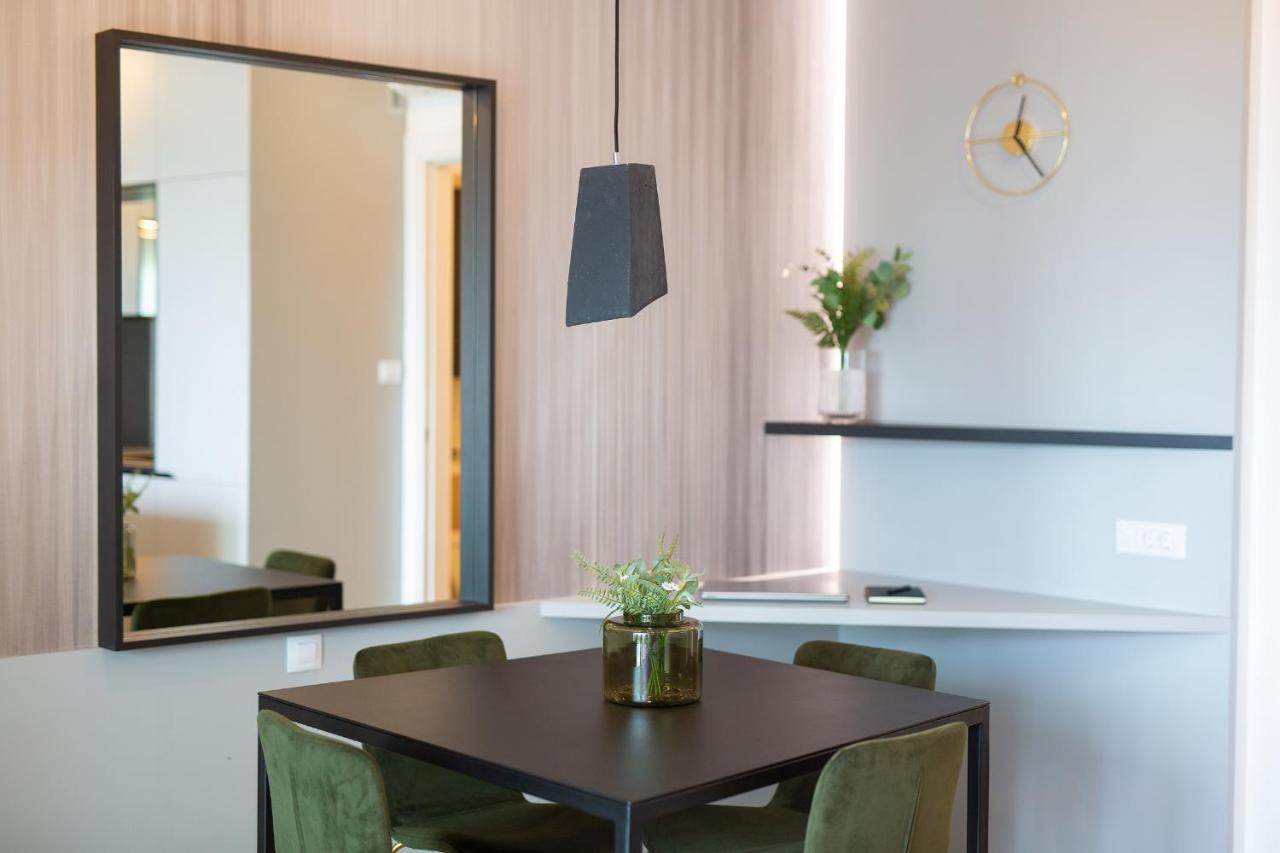 Apartment Diamar With Seaview Krk Town Eksteriør billede